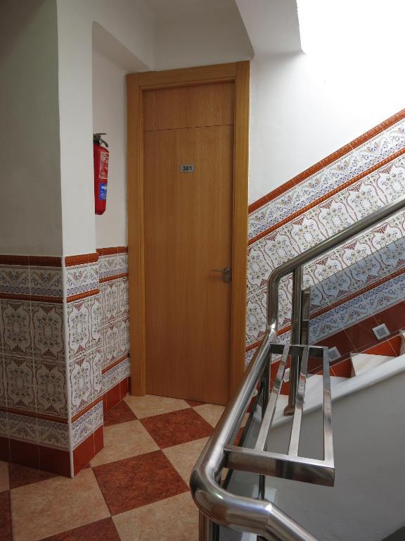 Hostal Guillot Torremolinos Exterior photo