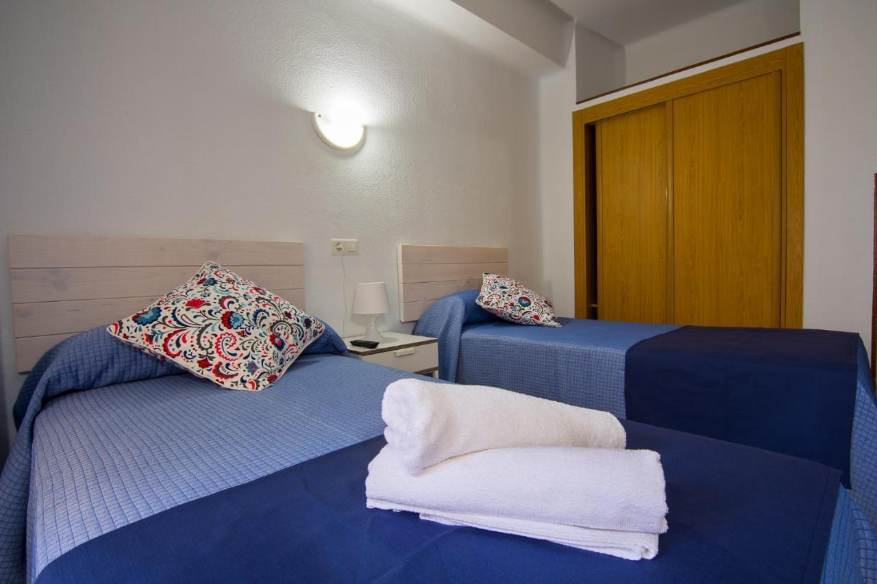 Hostal Guillot Torremolinos Exterior photo